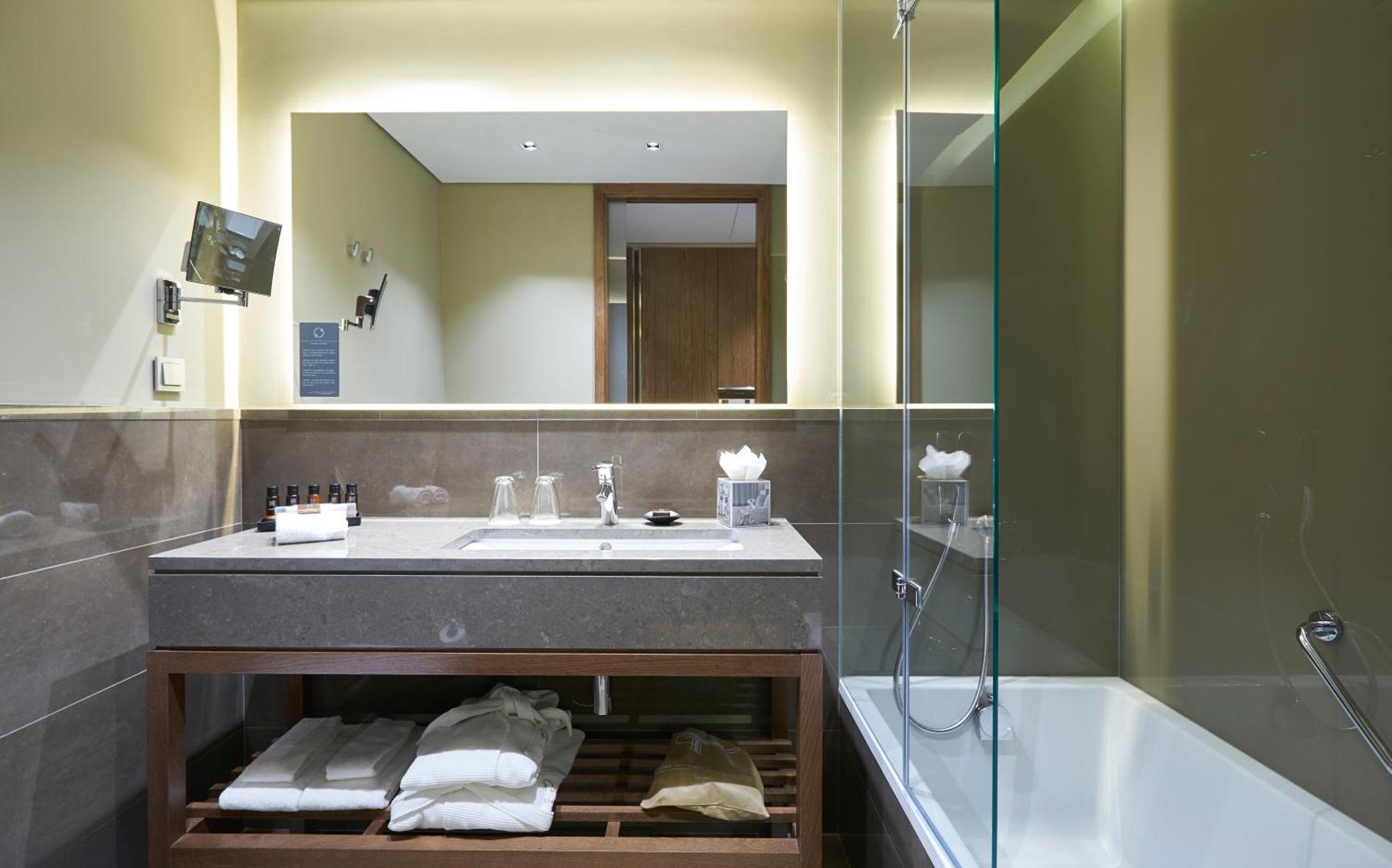 Portobay Liberdade Hotel Lisbon Room photo Bathroom