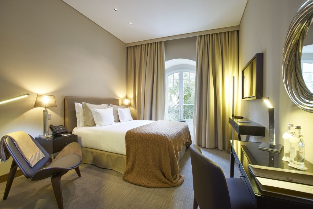 Portobay Liberdade Hotel Lisbon Exterior photo A room at the hotel