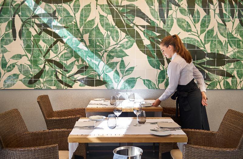 Portobay Liberdade Hotel Lisbon Exterior photo A restaurant in the resort